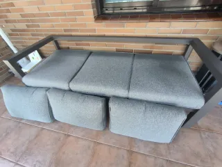 Divano da terrazzo in alluminio grigio