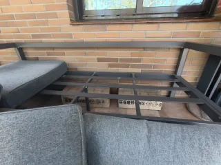 Divano da terrazzo in alluminio grigio