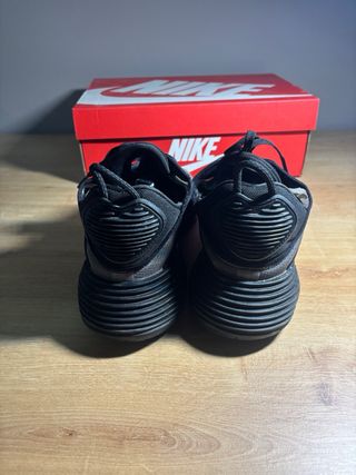 Nike Air Max 2090 Negro/Gris