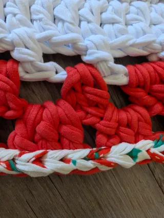 Alfombra redonda crochet trapillo hecha a mano