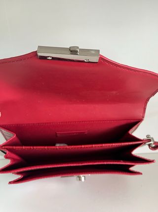 Bolso bandolera rojo cocodrilo