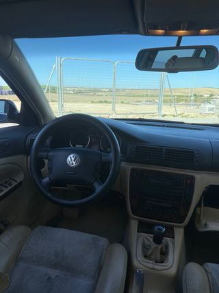 Volkswagen Passat 2003