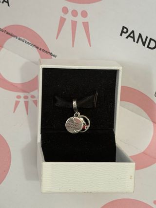 Charm Pandora Lilo & Stitch Azul y Rojo