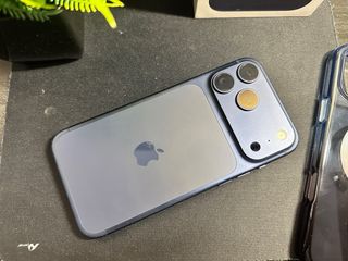 iPhone 17 Pro Max 256GB Azul /  5 Ciclos / Factura