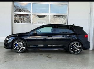 Volkswagen Golf 8R