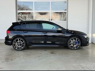 Volkswagen Golf 8R