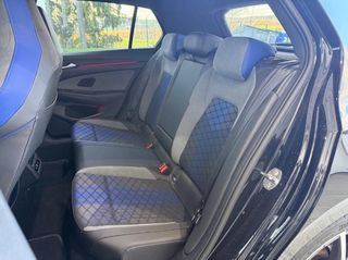 Volkswagen Golf 8R