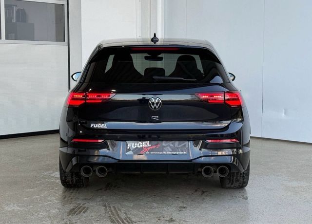 Volkswagen Golf 8R