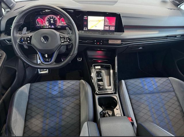 Volkswagen Golf 8R