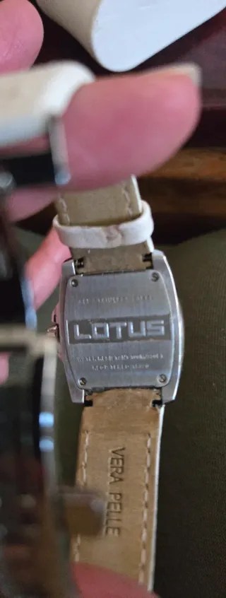 Reloj Lotus 15320