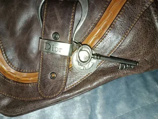 Borsa Dior Marrone con Dettagli Dorati