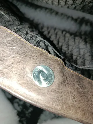 Borsa Dior Marrone con Dettagli Dorati