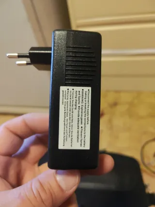 Cargador QILI POWER 24V 1500mA