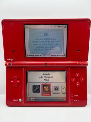 Nintendo DSi Rossa + 3 Giochi + Accessori