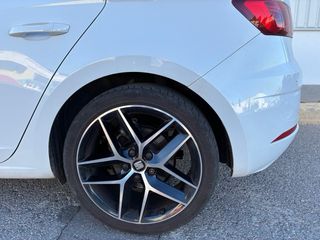 SEAT Leon FR Edition Plus con 74900 km