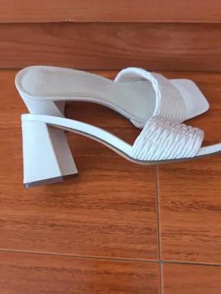 Sandalias blancas Primark Talla 38