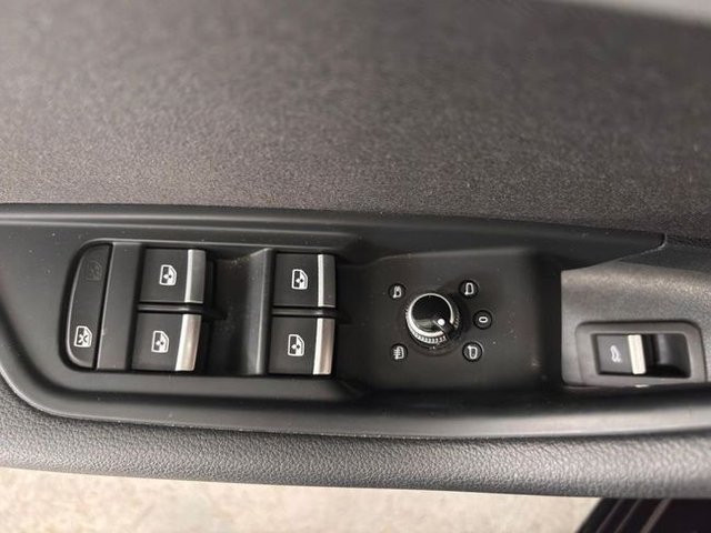 Audi A4 Advanced 30 TDI 100kW (136CV) S tronic