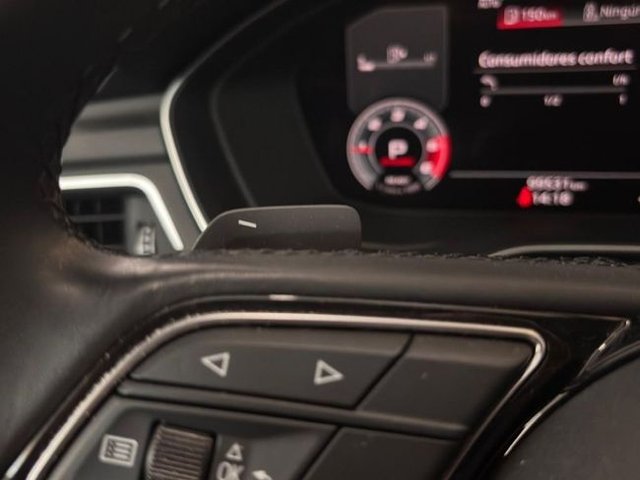 Audi A4 Advanced 30 TDI 100kW (136CV) S tronic