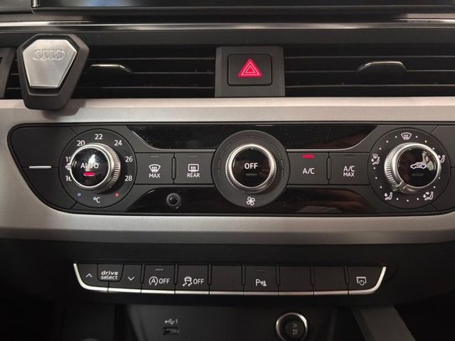 Audi A4 Advanced 30 TDI 100kW (136CV) S tronic