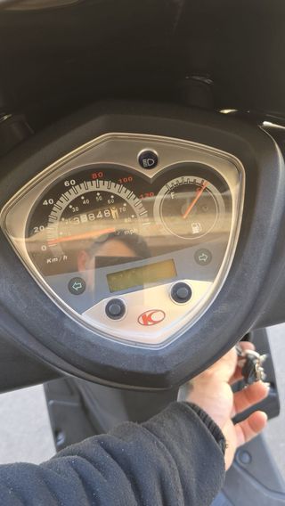 Kymco Agility City 125 Negra