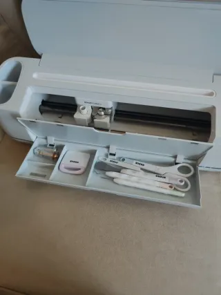 Cricut Maker 3 + Vari strumenti