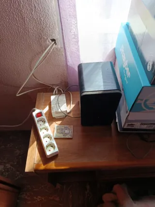 Mueble TV madera. 91×65×45. No envío.