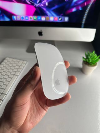 Pacchetto Apple Tastiera + Mouse