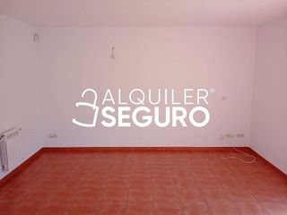Chalet en alquiler en Aldeamayor de San Martín