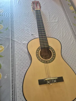 Guitarra infantil