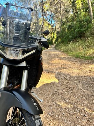 Aprilia Tuareg 660 Negra 2024