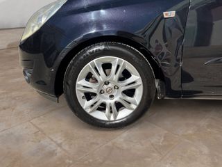 Opel Corsa Cosmo 1.4