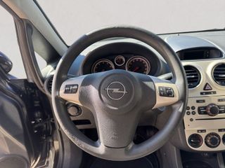 Opel Corsa Cosmo 1.4