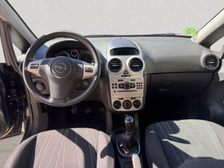 Opel Corsa Cosmo 1.4
