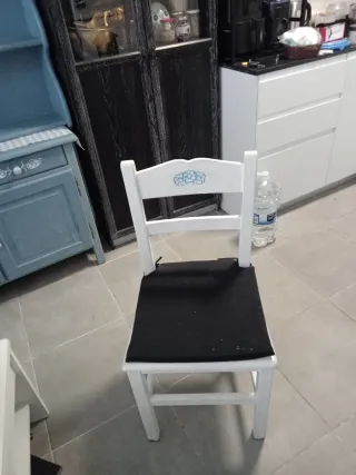 Mueble de madera azul tipo campaña