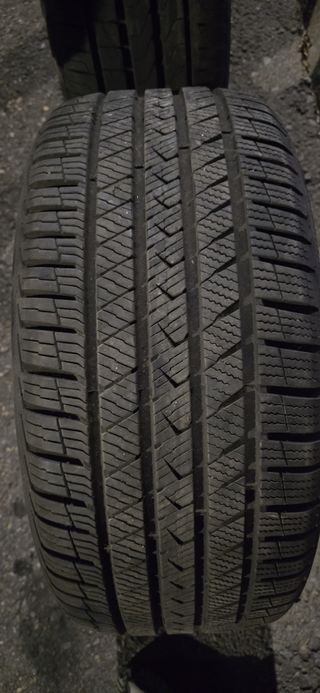 2 Ruedas 225/45 R17 Seminuevas.