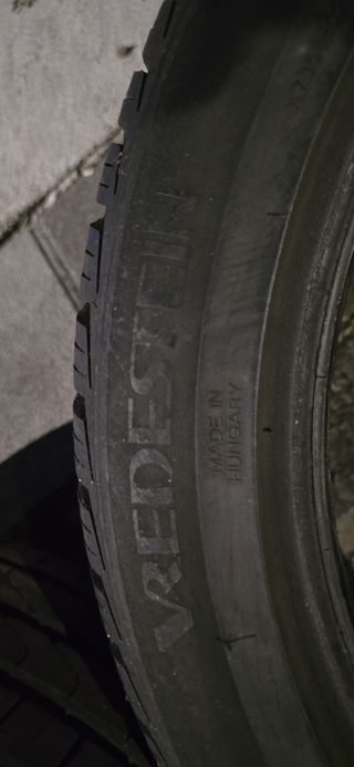 2 Ruedas 225/45 R17 Seminuevas.