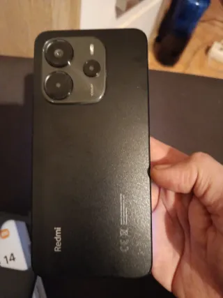 Xiaomi Redmi Note 14 Negro con su caja sin cargado