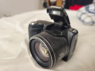 Cámara Nikon Coolpix L110 Negra + funda