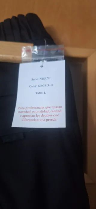 Pantalón multibolsillos Dike negro