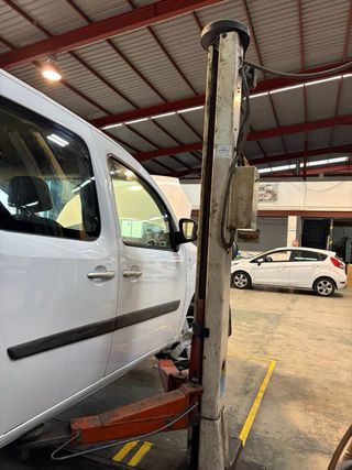 Elevador ISTOBAL 2750 KGS