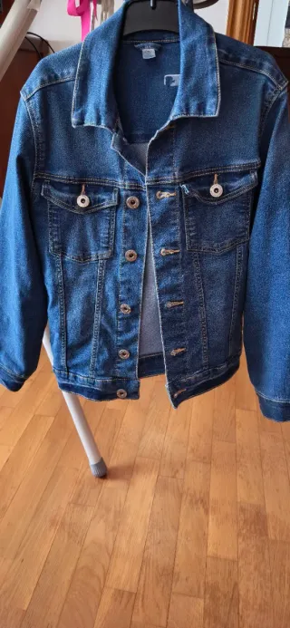 Chaqueta vaquera infantil. Talla 9-10