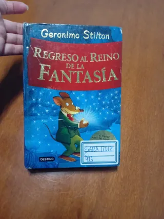 Regreso al Reino de la Fantasía: ¡Libro con olo...