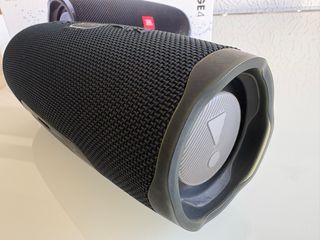 JBL Charge 4 Bluetooth - Muy buen estado