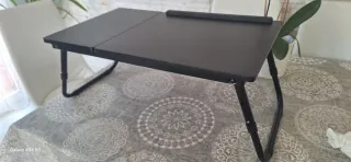 Mesa auxiliar plegable