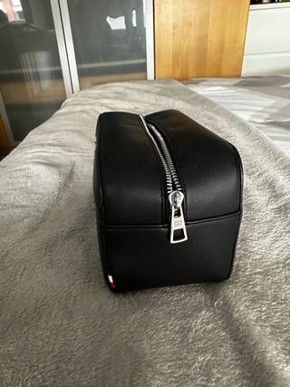 Neceser Tommy Hilfiger Negro