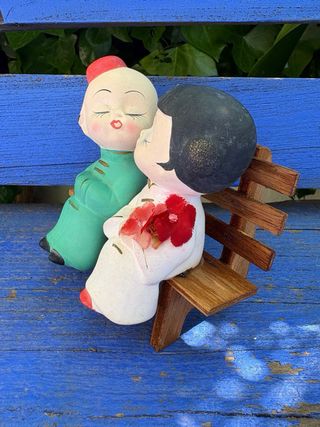 ENAMORADOS EN EL PARQUE