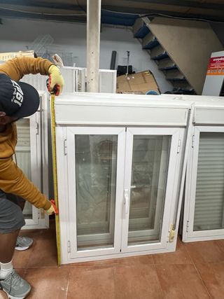 Ventana PVC doble cristal abatible