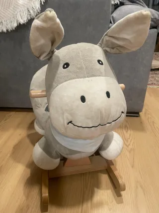 Burrito balancín de madera para bebé