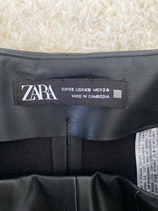 Falda Zara Negra