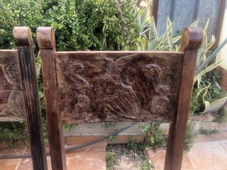 Mesa y 5 Sillas Madera Antiguas